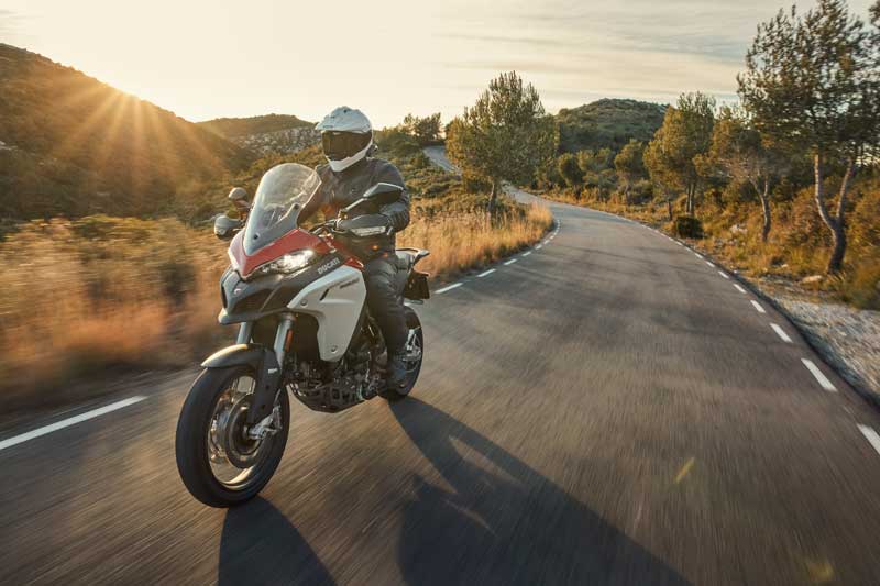 Equipacion de moto Levior 1